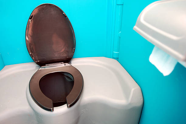 Best Portable restroom trailer rental  in Cnelius, OR